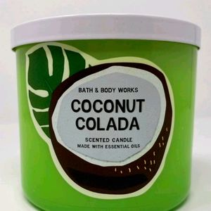 Bath and Body Works, Coconut Colada, 3 wick Candle